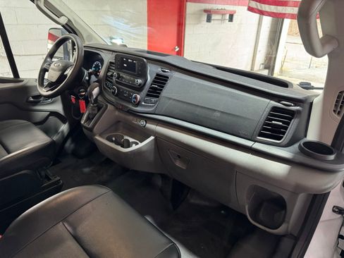 Used 2021 Ford Transit 250 Low Roof RWD image 11