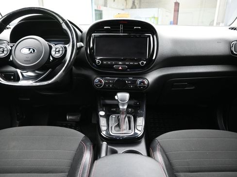 Used 2020 Kia Soul GT-Line Turbo FWD image 19