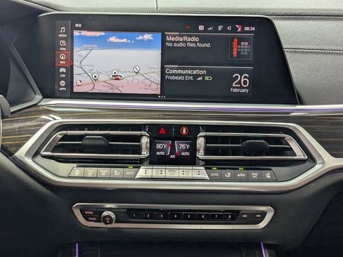 Used 2021 BMW X7 M50i image 14