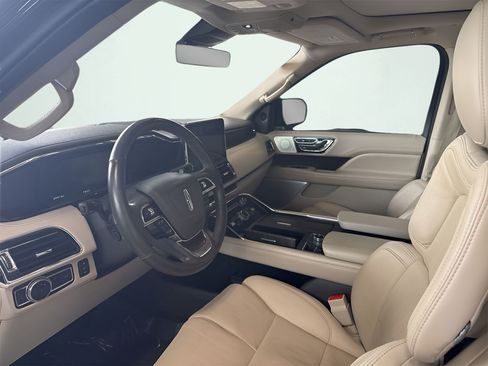 Used 2020 Lincoln Navigator Reserve w/ Luxury Package AWD/4WD image 5