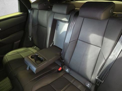 New 2026 Land Rover Range Rover Velar Dynamic SE image 12