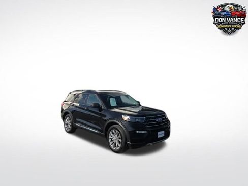 Used 2024 Ford Explorer XLT w/ Equipment Group 202A AWD/4WD image 5