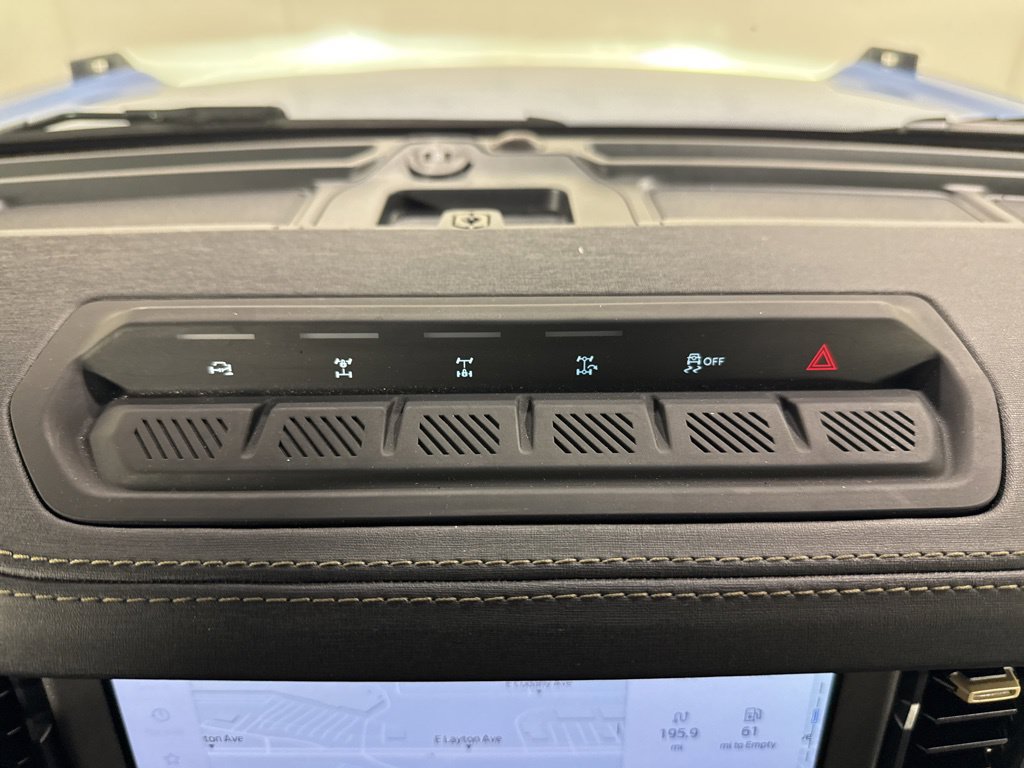 Used 2025 Ford Bronco Badlands AWD/4WD image 23