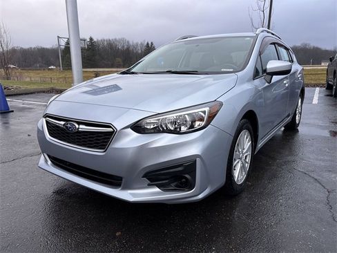 Used 2018 Subaru Impreza 2.0i Premium image 5