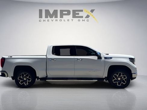 Used 2023 GMC Sierra 1500 SLT w/ SLT Premium Plus Package AWD/4WD image 6
