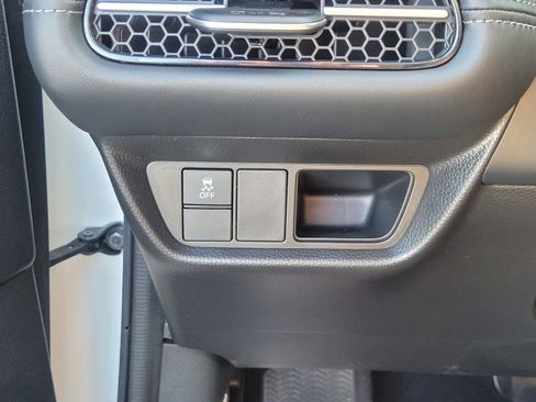 Certified 2023 Honda HR-V EX-L image 16