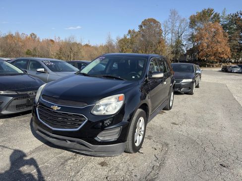 Used 2016 Chevrolet Equinox LS image 2