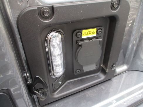 New 2025 Ford Maverick XLT w/ XLT Luxury Package image 5