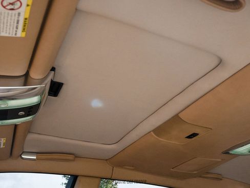 Used 2005 Rolls-Royce Phantom Sedan RWD image 32