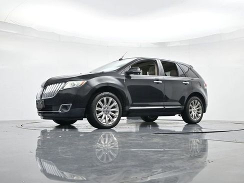 Used 2014 Lincoln MKX AWD w/ Equipment Group 102A image 40