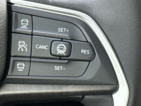 New 2026 Jeep Grand Cherokee L Limited image 21