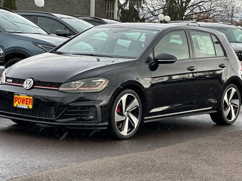 Used 2018 Volkswagen GTI SE image 8