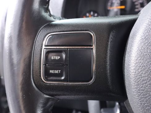 Used 2017 Jeep Patriot Sport image 11