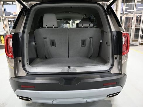 Used 2023 GMC Acadia SLE w/ Driver Convenience Package image 27