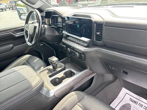 Used 2024 Chevrolet Silverado 1500 LTZ w/ LTZ Premium Package AWD/4WD image 13