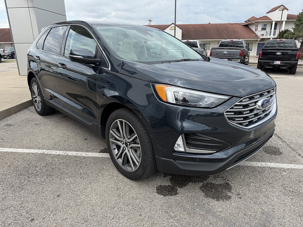 Used 2023 Ford Edge Titanium AWD/4WD image 8