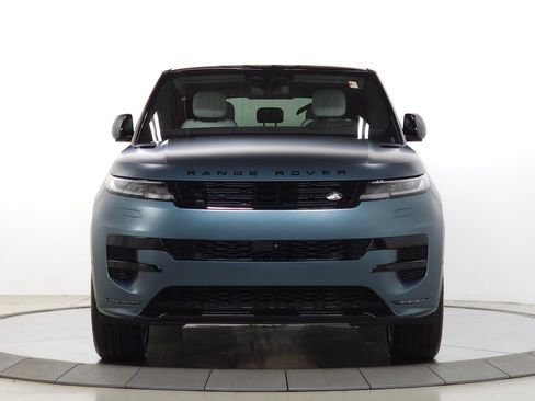 Used 2026 Land Rover Range Rover Sport Dynamic SE AWD/4WD image 2