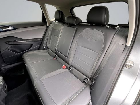 Used 2024 Volkswagen Taos SE FWD image 26