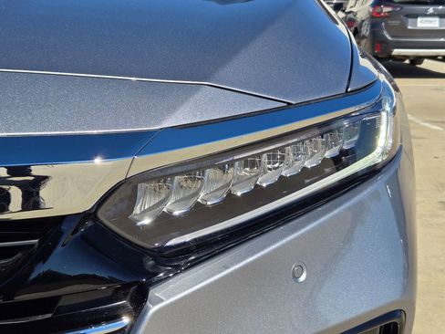 Used 2022 Honda Accord EX-L image 32