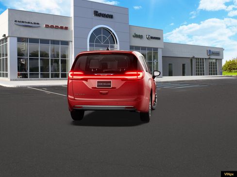 New 2027 Chrysler Pacifica Select FWD image 14