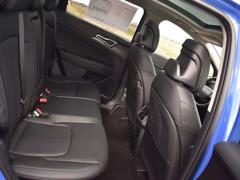 New 2026 Kia Sportage EX w/ EX Panorama Roof Package FWD image 15
