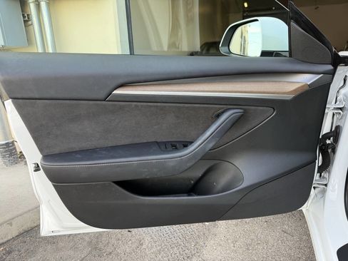 Used 2023 Tesla Model 3 Standard Range RWD image 10