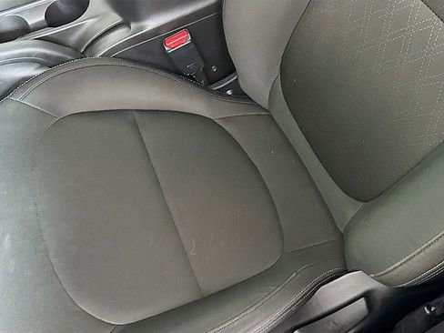 Used 2015 Kia Soul image 18