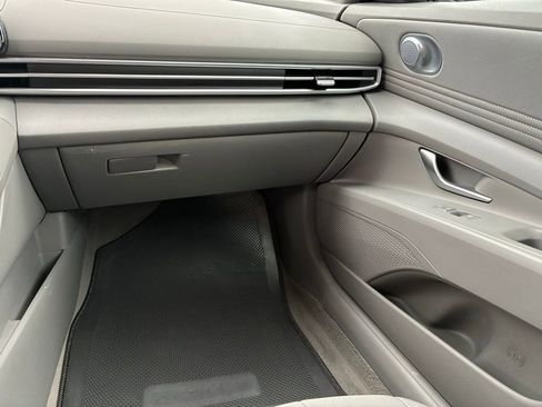 Used 2023 Hyundai Elantra SEL w/ Convenience Package image 34