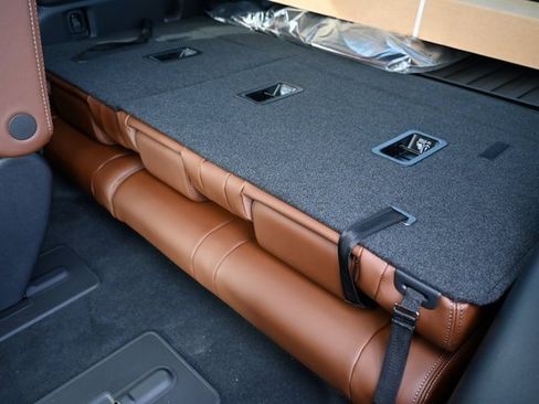 New 2026 Subaru Ascent Touring image 19