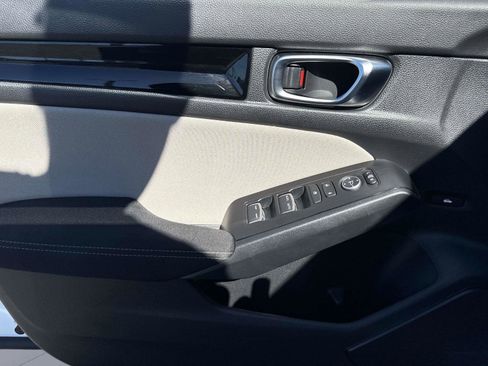 Used 2022 Honda Civic EX image 18