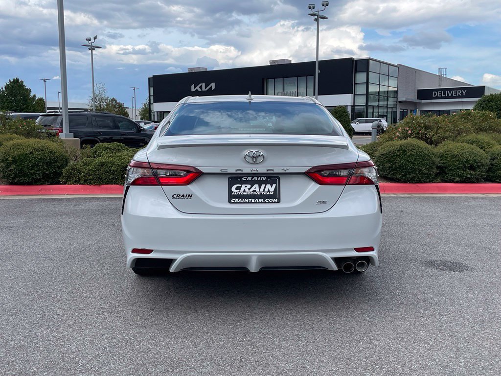 Used 2023 Toyota Camry SE FWD image 6