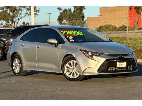 Certified 2024 Toyota Corolla LE image 2