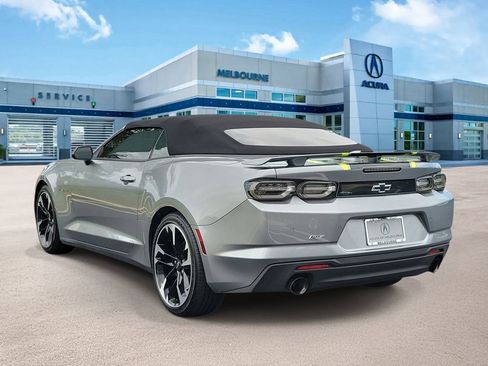 Used 2023 Chevrolet Camaro LT RWD image 4