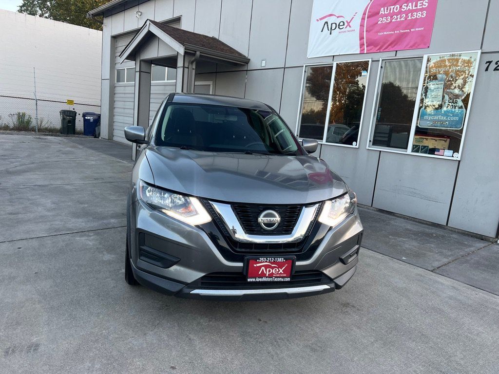 Used 2018 Nissan Rogue S FWD image 2