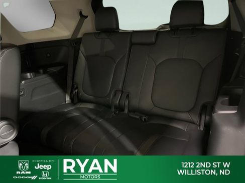 Used 2023 Honda Pilot EX-L image 47