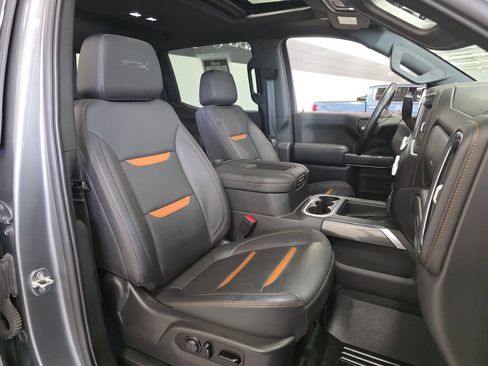 Used 2021 GMC Sierra 1500 AT4 w/ Technology Package AWD/4WD image 13