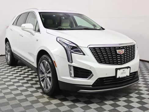 New 2025 Cadillac XT5 Premium Luxury w/ LPO, Floor Liner Package AWD/4WD image 9