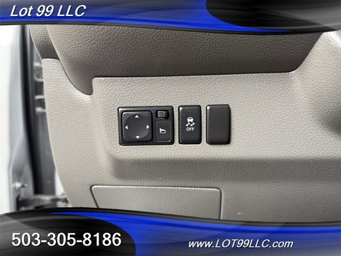 Used 2021 Nissan NV 3500 SV image 27