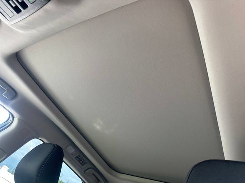 Certified 2025 Nissan Pathfinder SV w/ SV Premium Package FWD image 19