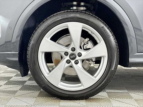 Certified 2025 Audi Q5 Premium Plus w/ Premium Plus AWD/4WD image 29