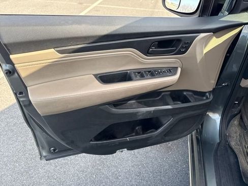Used 2018 Honda Odyssey Touring image 21