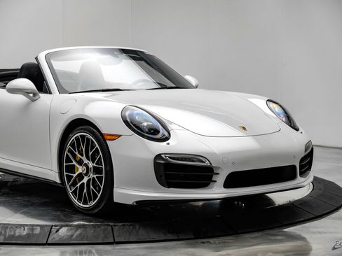 Used 2016 Porsche 911 Turbo S AWD/4WD image 32
