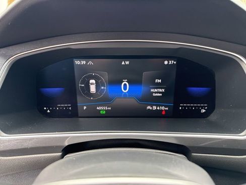 Used 2022 Volkswagen Tiguan SE R-Line image 15