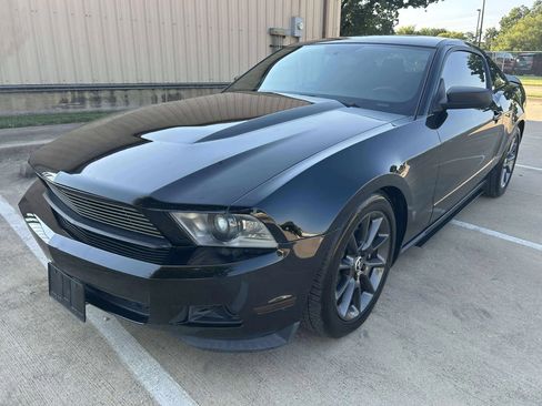 Used 2011 Ford Mustang Premium w/ 203A Rapid Spec Order Code image 1