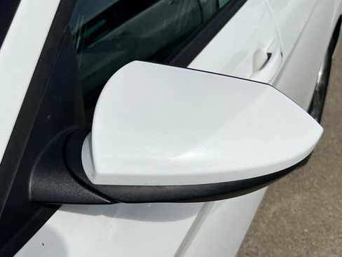 Used 2026 Hyundai Elantra Hybrid FWD image 12