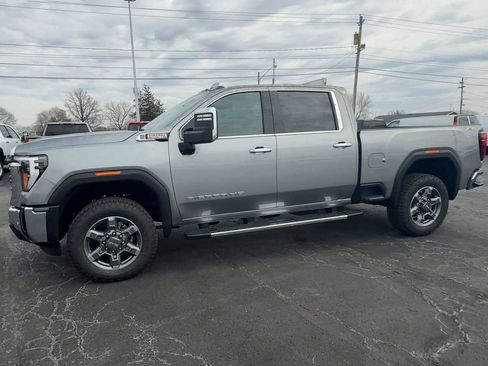 New 2026 GMC Sierra 2500 SLT w/ SLT Premium Package AWD/4WD image 4