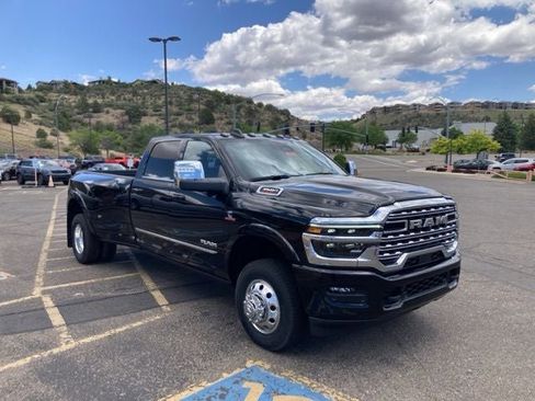 New 2025 RAM 3500 Limited AWD/4WD image 4