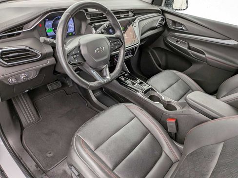 Used 2023 Chevrolet Bolt EUV Premier w/ Redline Edition FWD image 2