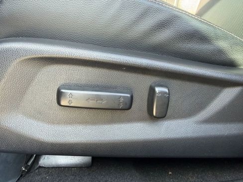 Used 2018 Honda Clarity Touring image 15