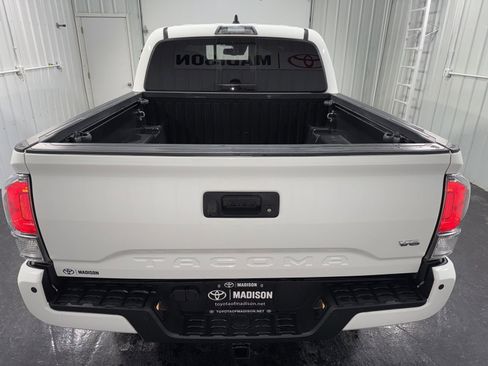 Used 2023 Toyota Tacoma TRD Off-Road w/ Technology Package image 30